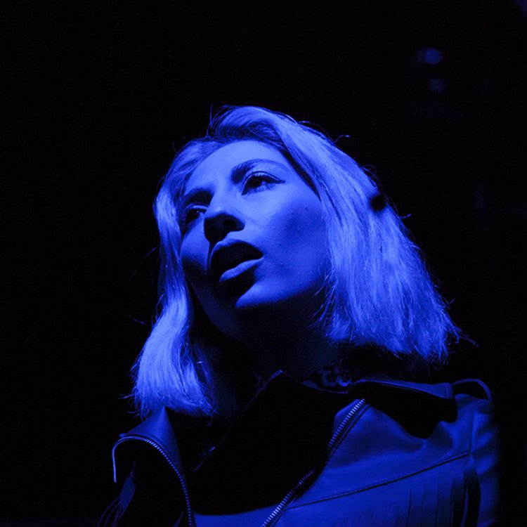Tei Shi live gig photos from London Red Gallery